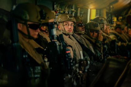 Морские пехотинцы