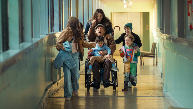 Режиссерский дебют Кейт Уинслет «Прощай, Джун» меняет представление о рождественских драмах на Netflix: Обзор и подробности